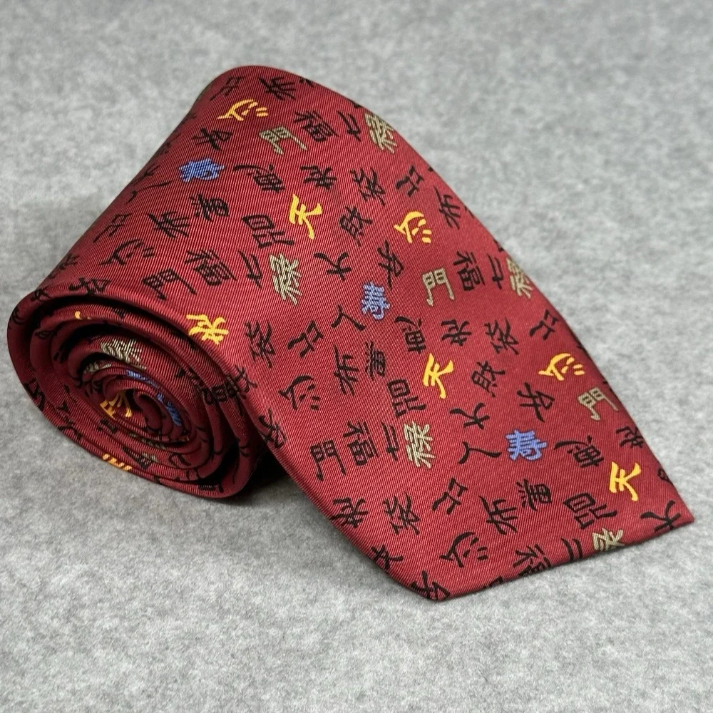 World Museum Collection Silk Tie Red Asian Calligraphy Korea 59x3.75in‎